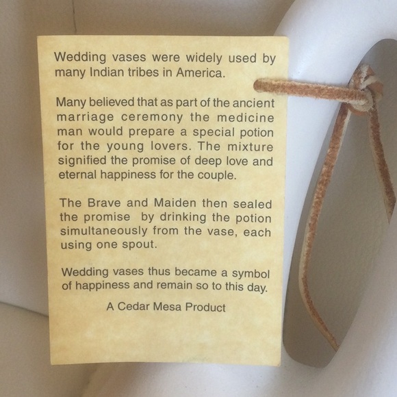 NWT The Legend of the Wedding Vase - Picture 2 of 5